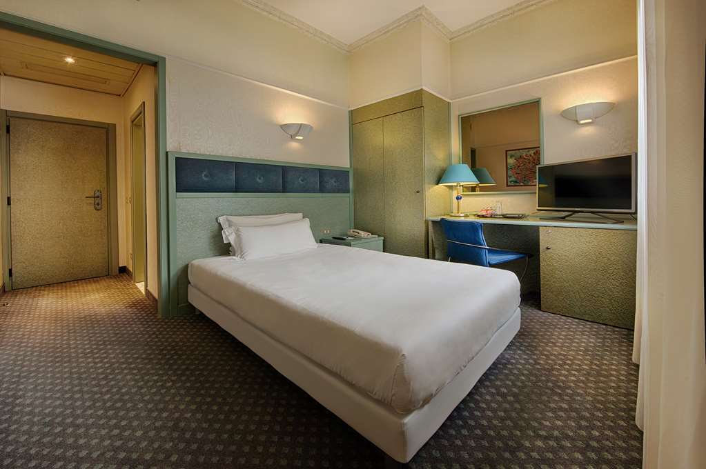 Hotel Nh 4*