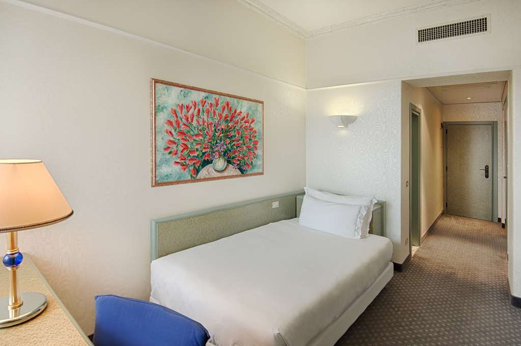 Nh Hotel 4*